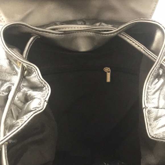 Metallic Backpack - Picture 4 of 6